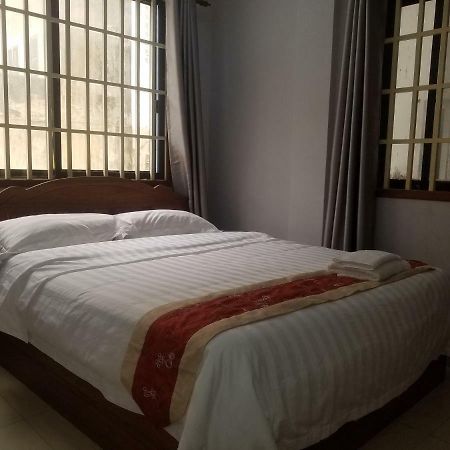 Wei Si Deng Hotel & Restaurant 金边 外观 照片