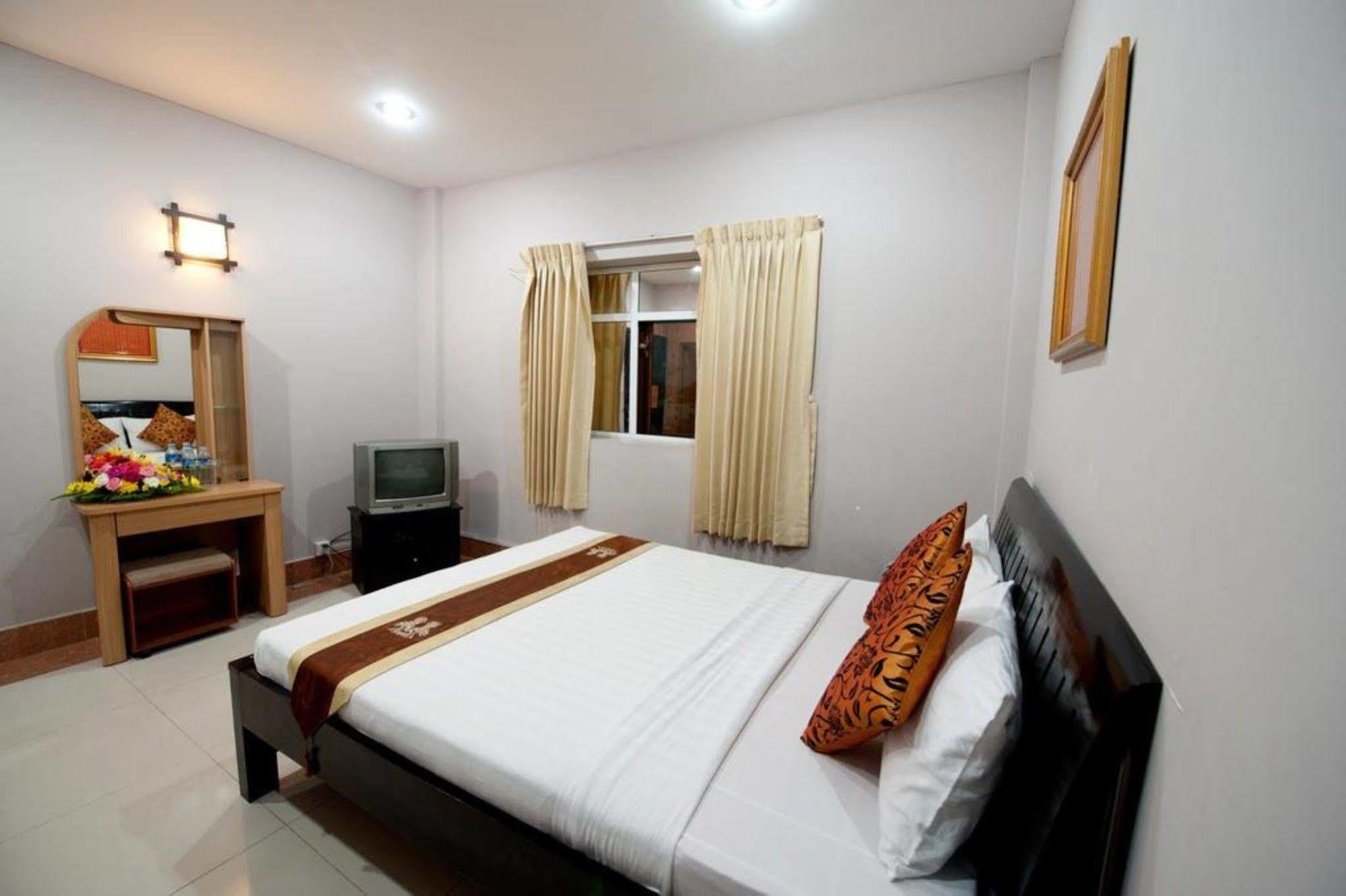 Wei Si Deng Hotel & Restaurant 金边 外观 照片