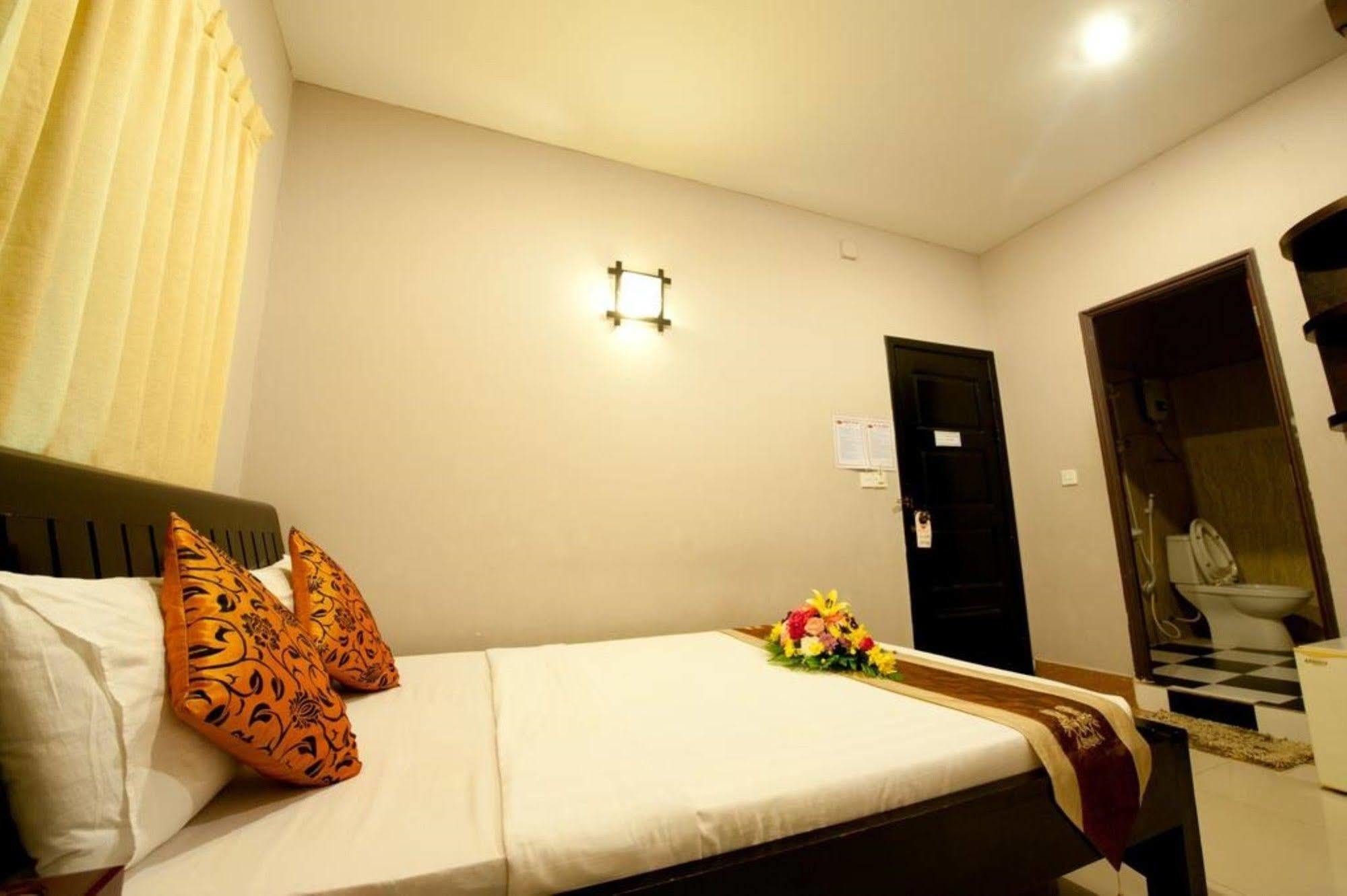 Wei Si Deng Hotel & Restaurant 金边 外观 照片