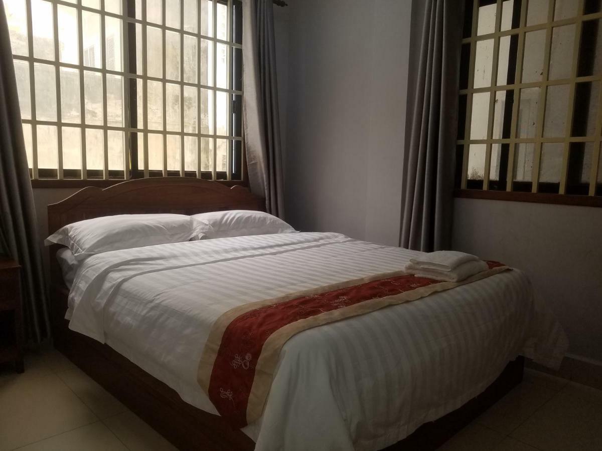 Wei Si Deng Hotel & Restaurant 金边 外观 照片